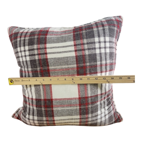 Envogue Holiday Plaid Throw Pillows Set of 2 Red Gray White - Picture 8 of 9